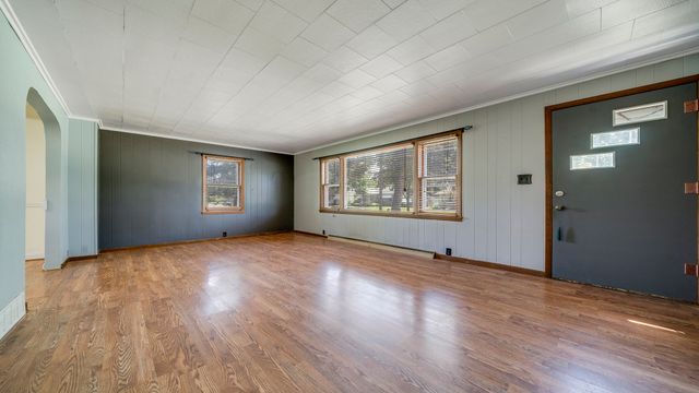 423 W Madison Street, Belvidere, IL 61008