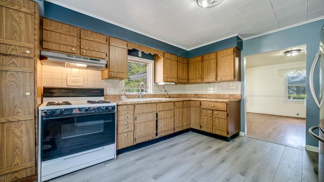 423 W Madison Street, Belvidere, IL 61008
