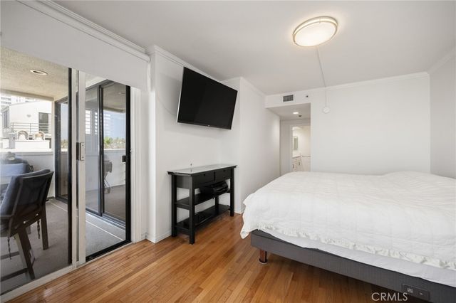 2960 Neilson Way 301, Santa Monica, CA 90405