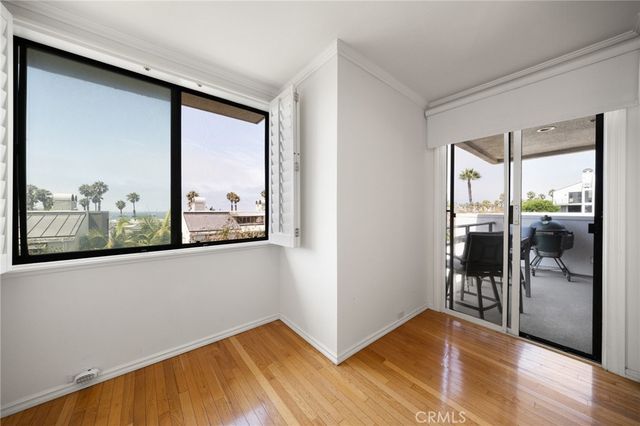 2960 Neilson Way 301, Santa Monica, CA 90405