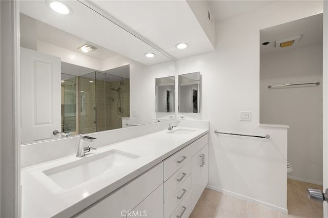 2960 Neilson Way 301, Santa Monica, CA 90405