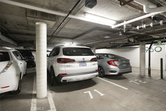 2960 Neilson Way 301, Santa Monica, CA 90405