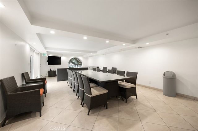 2960 Neilson Way 301, Santa Monica, CA 90405