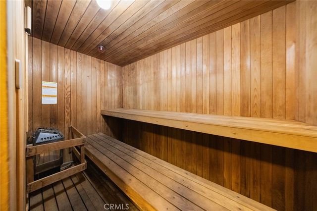 2960 Neilson Way 301, Santa Monica, CA 90405