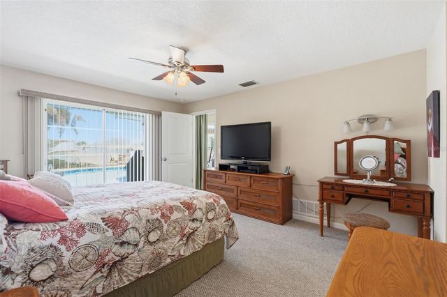 5860 LEELAND STREET S, St Petersburg, FL 33715