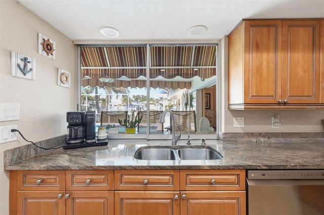 5860 LEELAND STREET S, St Petersburg, FL 33715