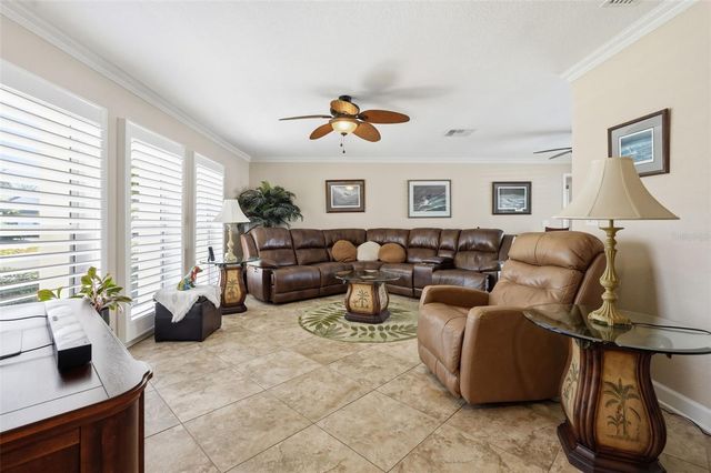 5860 LEELAND STREET S, St Petersburg, FL 33715