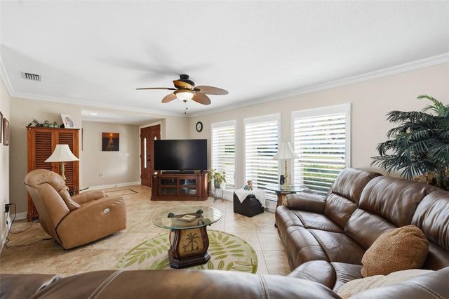 5860 LEELAND STREET S, St Petersburg, FL 33715