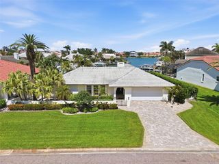 5860 LEELAND STREET S, St Petersburg, FL 33715