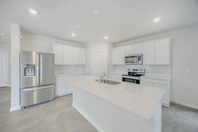 6107 WOODED BRUSH ALLEY, St Cloud, FL 34771