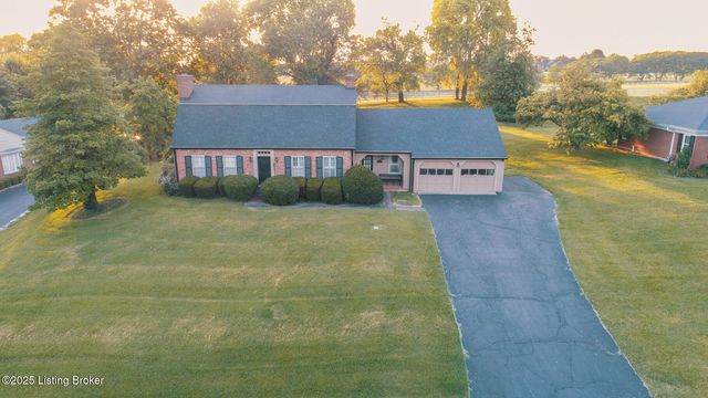 114 Hillcrest Dr, Bardstown, KY 40004
