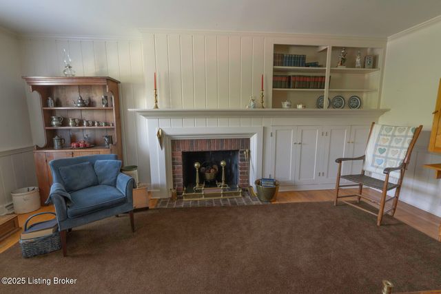 114 Hillcrest Dr, Bardstown, KY 40004