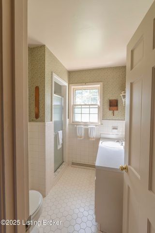 114 Hillcrest Dr, Bardstown, KY 40004