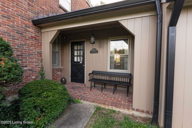 114 Hillcrest Dr, Bardstown, KY 40004