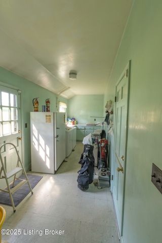 114 Hillcrest Dr, Bardstown, KY 40004