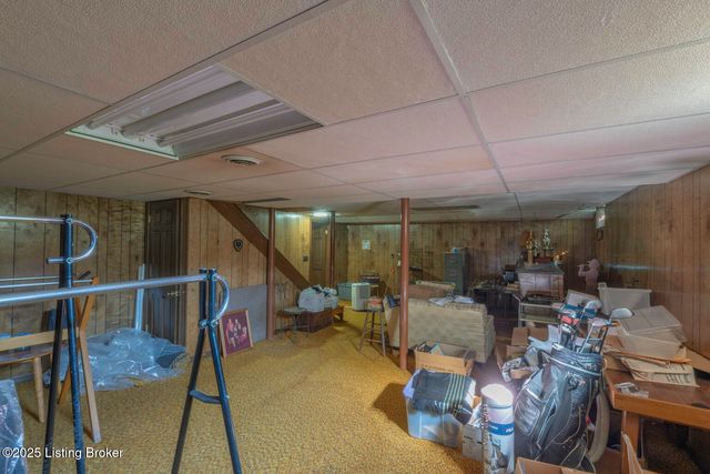 114 Hillcrest Dr, Bardstown, KY 40004