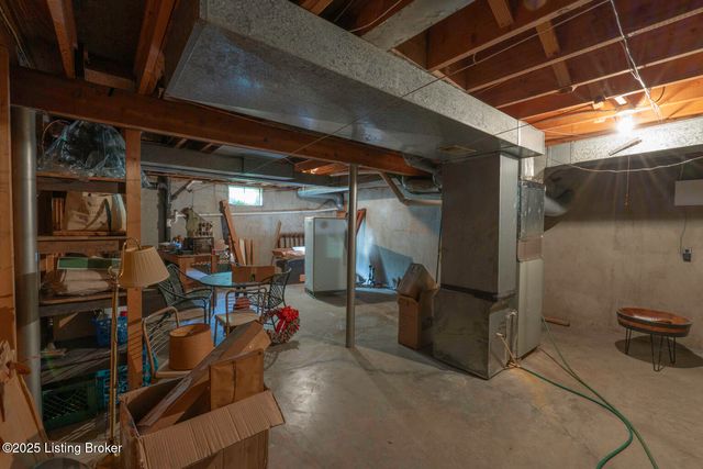 114 Hillcrest Dr, Bardstown, KY 40004