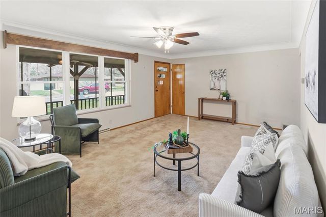 4917 W Hill Drive, Godfrey, IL 62035