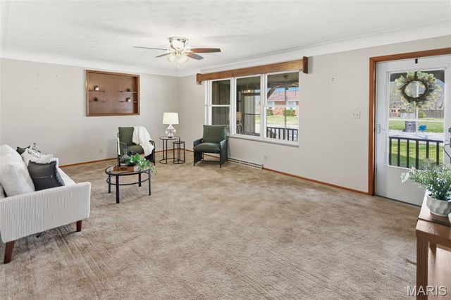 4917 W Hill Drive, Godfrey, IL 62035