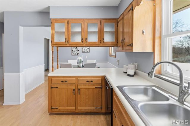 4917 W Hill Drive, Godfrey, IL 62035