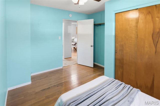 4917 W Hill Drive, Godfrey, IL 62035