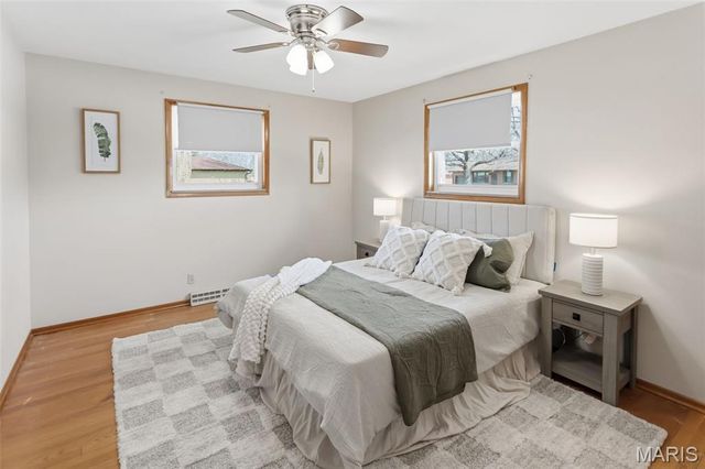 4917 W Hill Drive, Godfrey, IL 62035