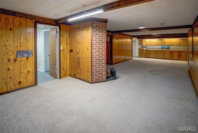 4917 W Hill Drive, Godfrey, IL 62035