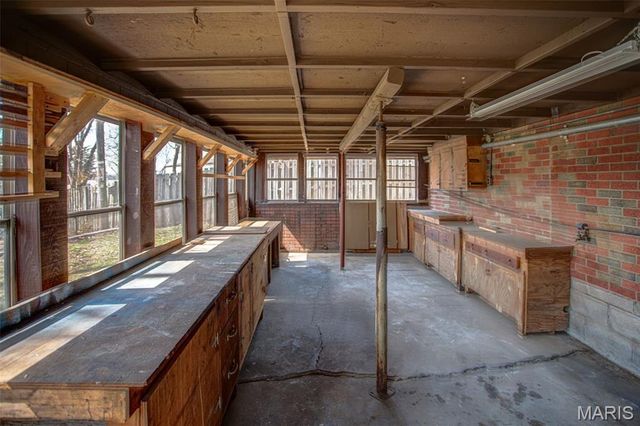 4917 W Hill Drive, Godfrey, IL 62035