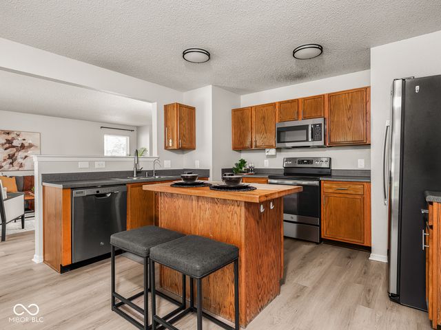 914 Indigo Drive, Greenfield, IN 46140