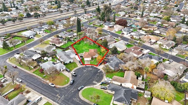 1915 Tracy Ct, Modesto, CA 95350