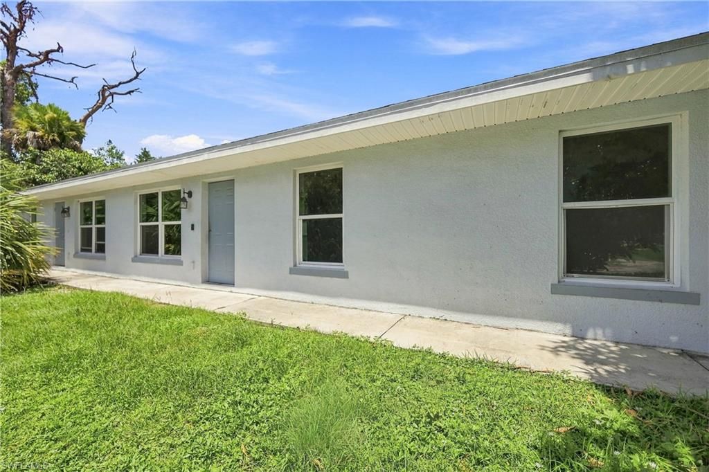 1904/1906 French ST, FORT MYERS, FL 33916 — exterior