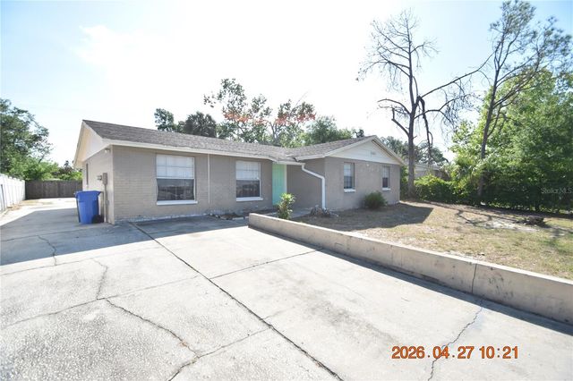 3667 SUGARCREEK DRIVE, Tampa, FL 33619