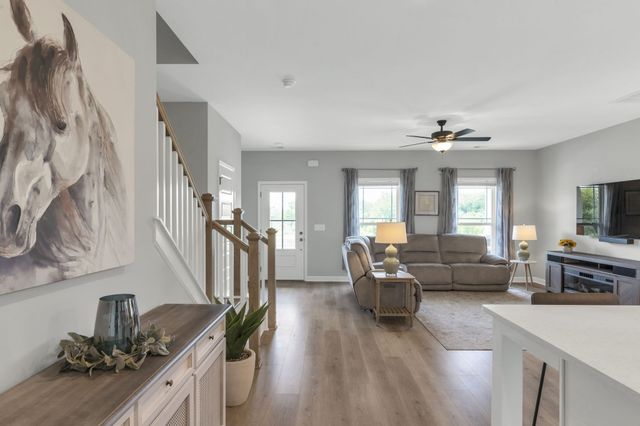 233 Champaign Drive, Hendersonville, TN 37075