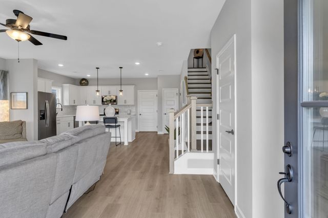 233 Champaign Drive, Hendersonville, TN 37075