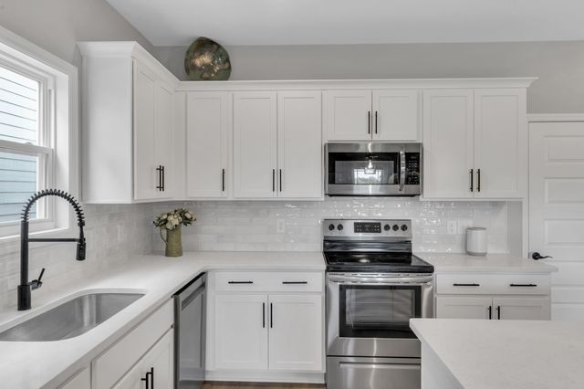 233 Champaign Drive, Hendersonville, TN 37075