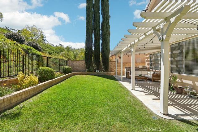 28996 Garnet Canyon Drive, Saugus, CA 91390