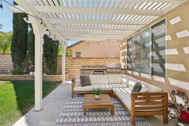 28996 Garnet Canyon Drive, Saugus, CA 91390