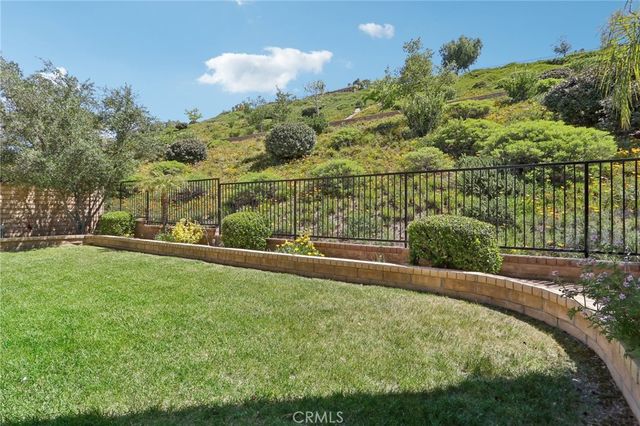 28996 Garnet Canyon Drive, Saugus, CA 91390