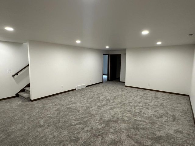 2010 14th STREET S, La Crosse, WI 54601