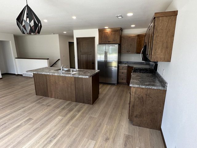 2010 14th STREET S, La Crosse, WI 54601