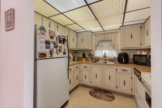 14339 Canalview Drive A, Delray Beach, FL 33484