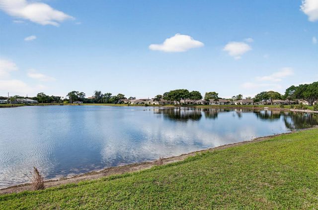 14339 Canalview Drive A, Delray Beach, FL 33484