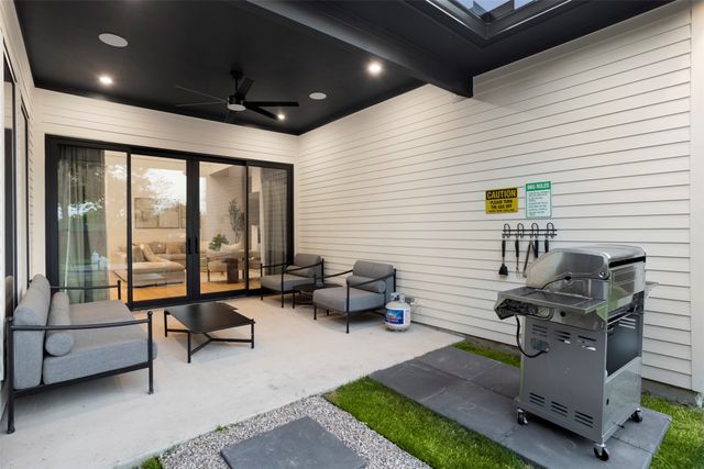 8922 San Benito Way, Dallas, TX 75218