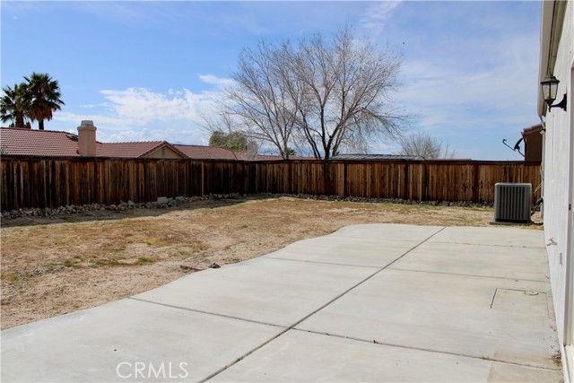 14995 Hopland, Victorville, CA 92394