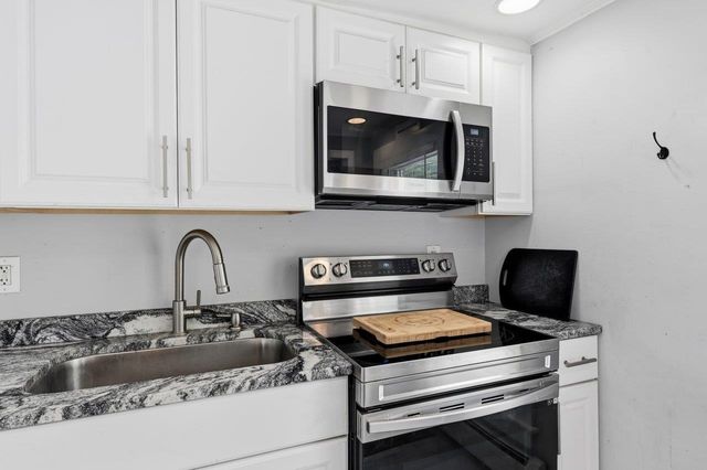 142A Broadway Street, Dover, NH 03820
