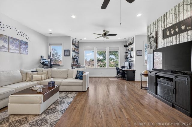 1129 E 7th Street B13, Tulsa, OK 74120