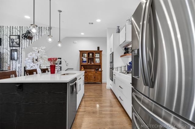 1129 E 7th Street B13, Tulsa, OK 74120