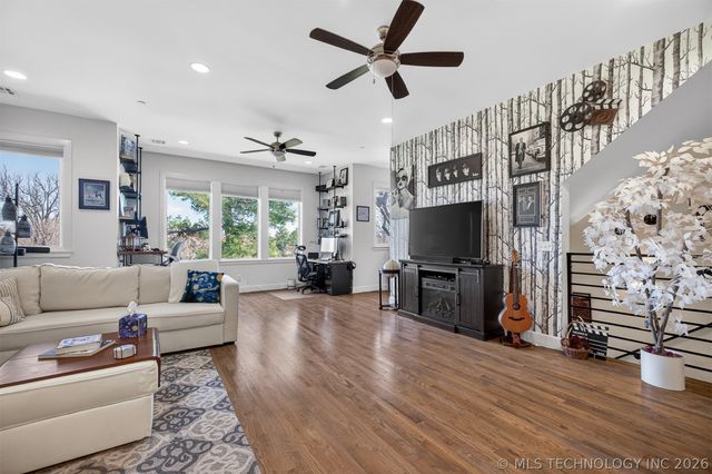 1129 E 7th Street B13, Tulsa, OK 74120