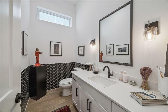 4617 Feagan Street, Houston, TX 77007