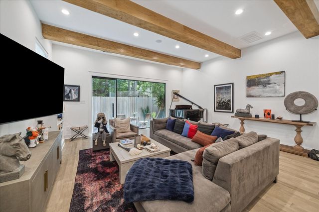 4617 Feagan Street, Houston, TX 77007